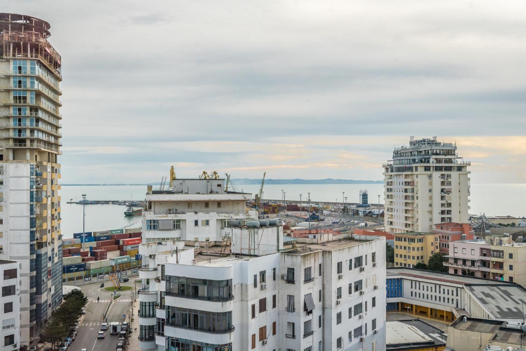 Sky Apartments Дуррес Экстерьер фото